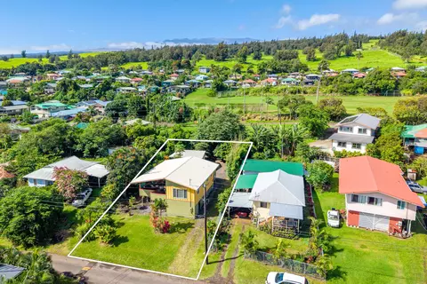 44-506 Hoomau St, Honokaa, HI 96727