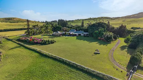 56-2878 Puakea Bay Dr, Hawi, HI 96719