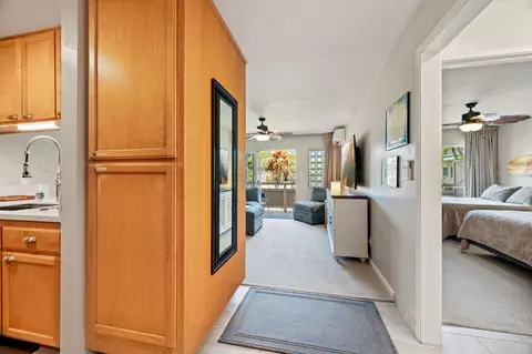 Entry Way - 525 Aleka Lp #H7, Kapaa, HI 96746 photo 1 of 1