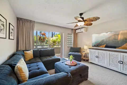 Living - 525 Aleka Lp #H7, Kapaa, HI 96746 photo 3 of 4