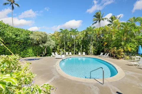 Exterior - 525 Aleka Lp #H7, Kapaa, HI 96746 photo 5 of 7