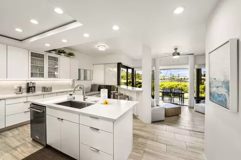68-1050 Mauna Lani Point Dr #H107, Kamuela, HI 96743