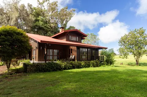 64-149 Mamalahoa Hwy, Kamuela, HI 96743