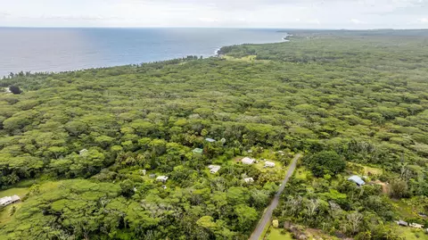 4 Th Ave, Keaau, HI 96749
