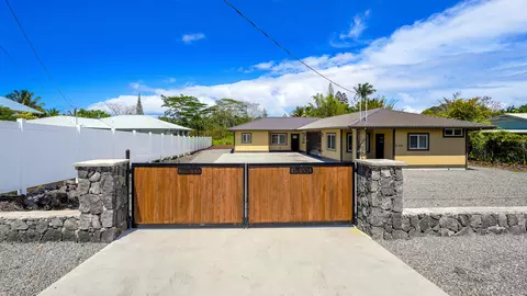 15-1521 Beach Rd, Keaau, HI 96749