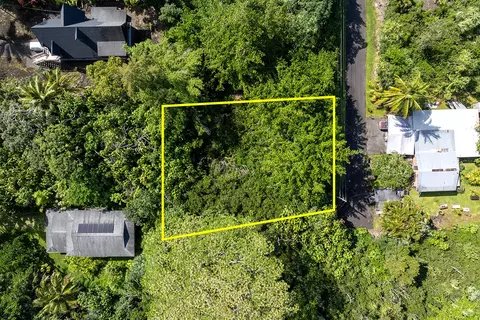 Opakapaka St, Pahoa, HI 96778