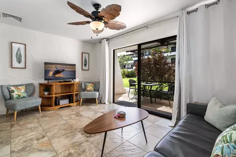 75-6082 Alii Dr #A104, Kailua Kona, HI 96740