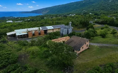 83-5711 Lower Napoopoo Rd, Captain Cook, HI 96704