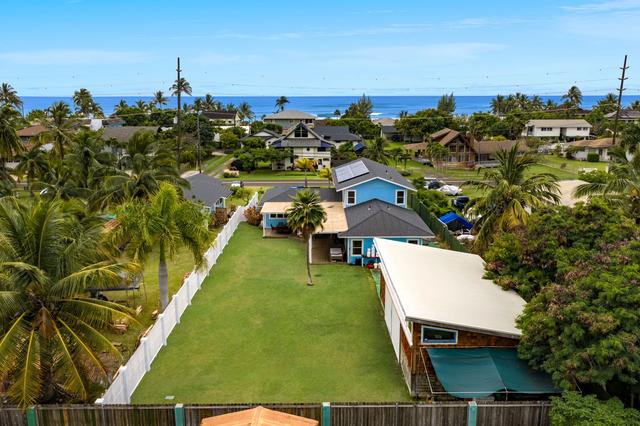 8581 Elepaio Rd, Kekaha, HI 96752