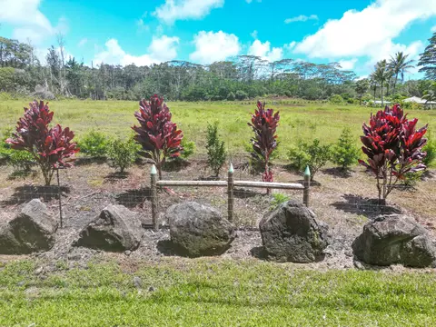 Kahukai St, Pahoa, HI 96778