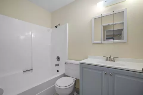 Bath - 5841 Ahakea St, Kapaa, HI 96746 photo 1 of 3