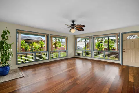 Living - 5841 Ahakea St, Kapaa, HI 96746 photo 3 of 5