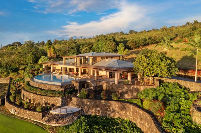 73-1425 Kukuna St, Kailua Kona, HI 96740