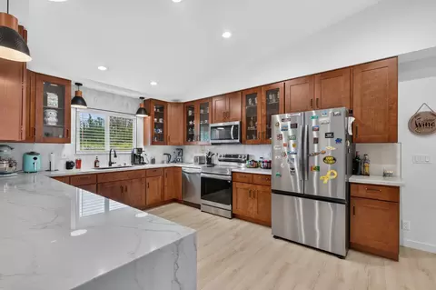 Kitchen - 16-1878 Moho Rd, Mountain View, HI 96771 photo 1 of 2