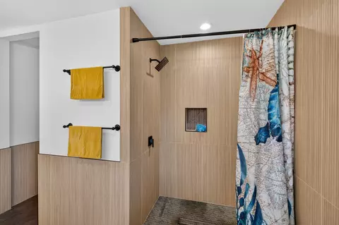 Bath - 16-1878 Moho Rd, Mountain View, HI 96771 photo 5 of 5