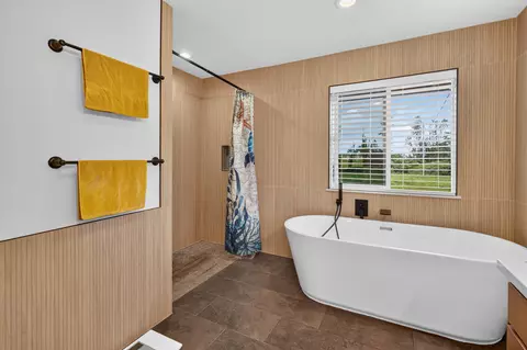 Bath - 16-1878 Moho Rd, Mountain View, HI 96771 photo 4 of 5
