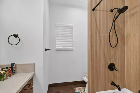 Bath - 16-1878 Moho Rd, Mountain View, HI 96771 photo 2 of 5