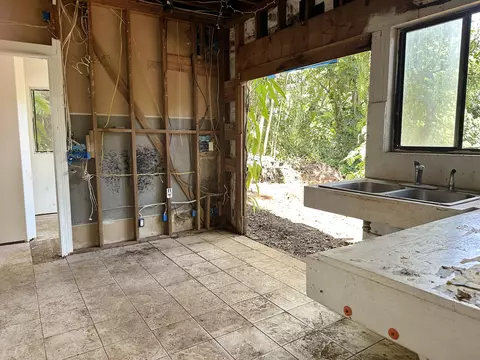 Kitchen - 6335 Opaekaa Rd # -C, Kapaa, HI 96746 photo 2 of 4