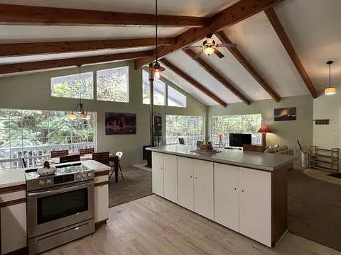 Kitchen - 19-4157 Wright Rd, Volcano, HI 96785 photo 1 of 2