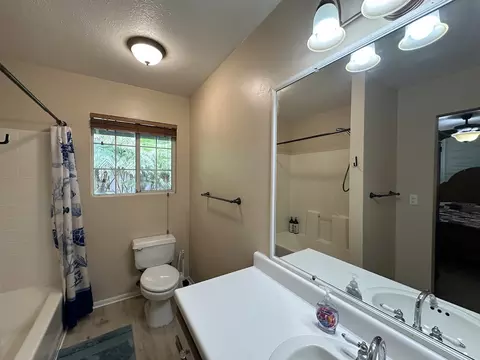 Bath - 19-4157 Wright Rd, Volcano, HI 96785 photo 1 of 2