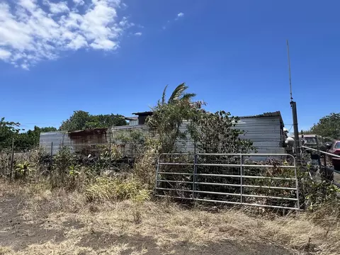 94-6367 Mark Twain St, Naalehu, HI 96772