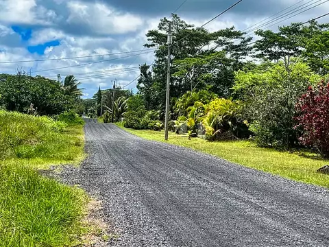9 Th Ave, Keaau, HI 96749
