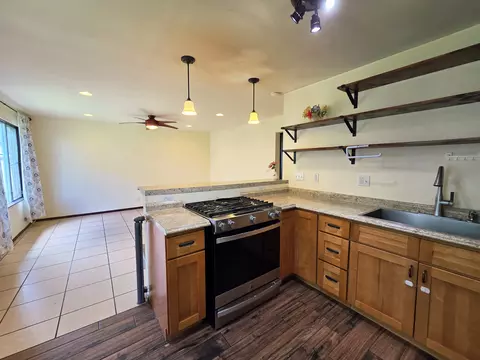 485 Waianuenue Ave #117, Hilo, HI 96720
