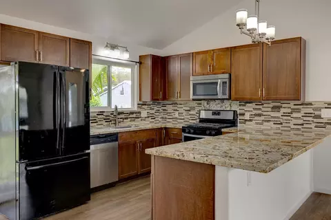 18-7892 Peleke Rd, Mountain View, HI 96771