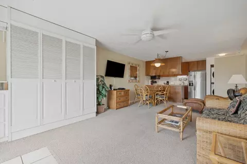 Living - 4909 Lower Honoapiilani Rd #E3E, Lahaina, HI 96761 photo 3 of 6