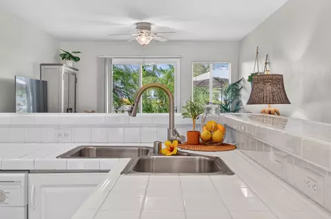 75-6081 Alii Dr #BB104, Kailua Kona, HI 96740