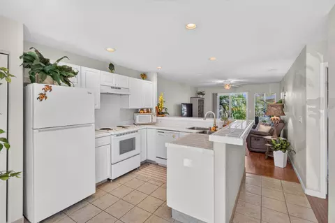 75-6081 Alii Dr #BB104, Kailua Kona, HI 96740