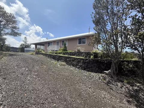 92-8270 Pineapple Pkwy, Ocean View, HI 96737