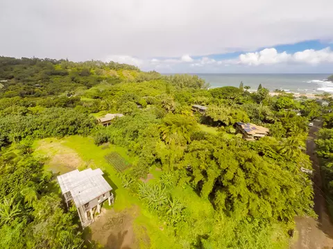 4592 Ananalu Rd, Princeville, HI 96722