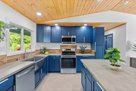 15-2778 Nenue St, Pahoa, HI 96778