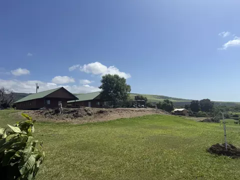 94-1547 Kaalualu Rd, Naalehu, HI 96772