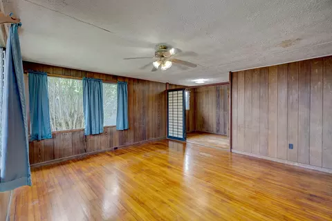Living - 378 Lanikaula St, Hilo, HI 96720 photo 1 of 4
