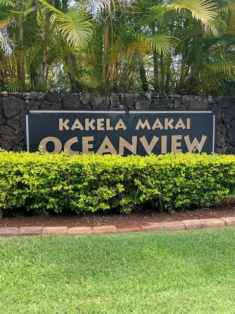 1194 Pua Melia St, Kalaheo, HI 96741