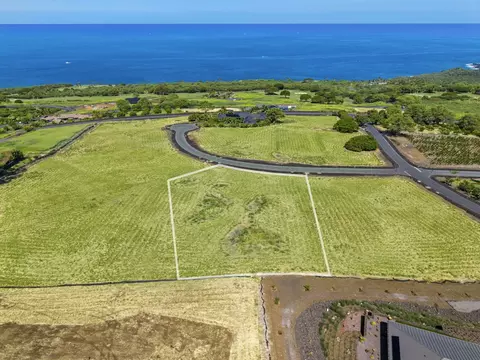81-6566 Mau Pua Way, Kealakekua, HI 96750