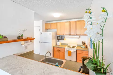 Kitchen - 525 Aleka Lp #G7, Kapaa, HI 96746 photo 1 of 1