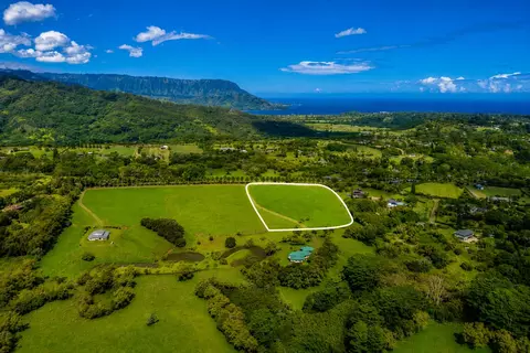 3794 Ahonui Pl #B, Princeville, HI 96722