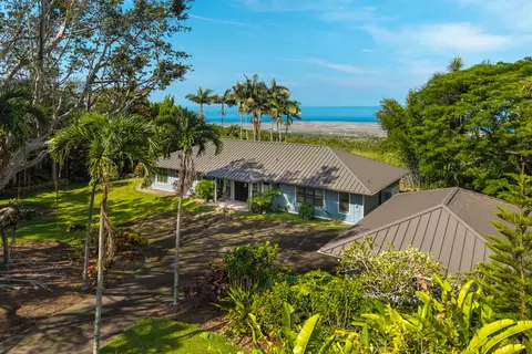 73-4767 Halolani St, Kailua Kona, HI 96740