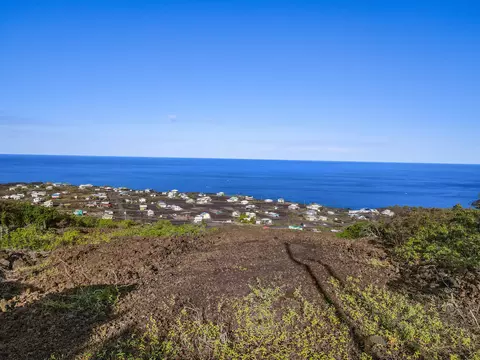 Pikake Ave, Captain Cook, HI 96704