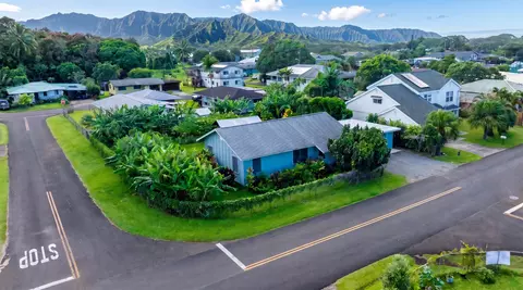 2359 Kahalou St, Kilauea, HI 96754