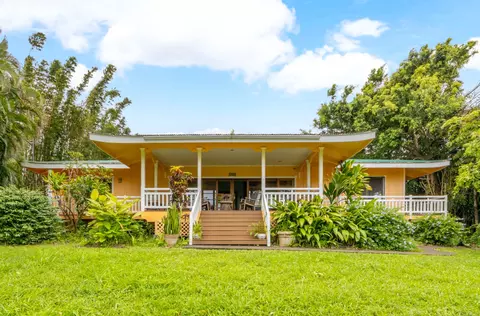 55-3476 Akoni Pule Hwy, Hawi, HI 96719