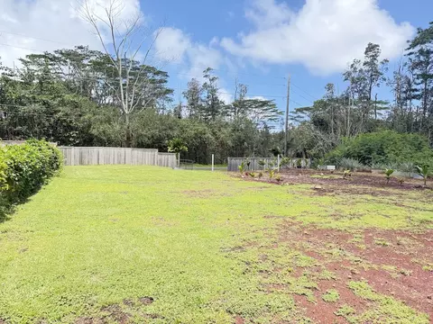 Puni Mauka Loop, Pahoa, HI 96778