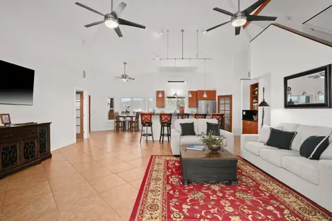 3238 Unahe St #1, Lihue, HI 96766