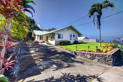 81-988 Hale Keekee Pl, Kealakekua, HI 96750