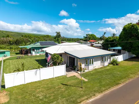 4614 Kokee Rd, Kekaha, HI 96752