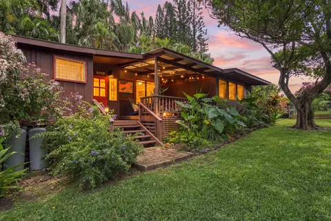 53-364 Kapanaia Rd #A, Kapaau, HI 96755