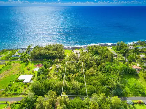 Beach Rd, Keaau, HI 96749